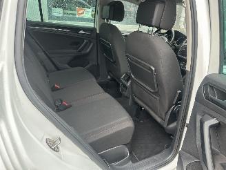 Volkswagen Tiguan 1.4 TSI Comfortline Business R picture 21