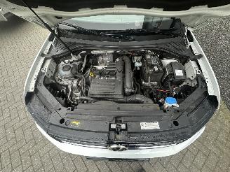 Volkswagen Tiguan 1.4 TSI Comfortline Business R picture 19