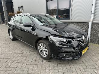 uszkodzony samochody osobowe Renault Mégane 1.5 dCi GT-Line 2017/3