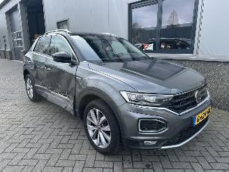 uszkodzony samochody osobowe Volkswagen T-Roc 1.0 TSI Sport 2019/1