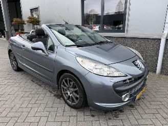 Peugeot 207 CC 1.6 VTi picture 1