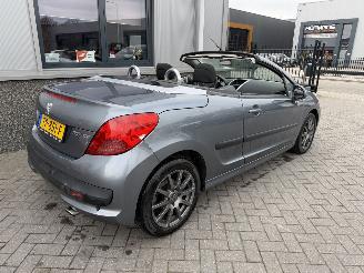 Peugeot 207 CC 1.6 VTi picture 19