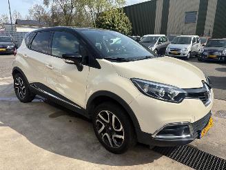 krockskadad bil auto Renault Captur 0.9 TCe Dynamique 2016/10