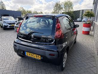 Peugeot 107 1.0 Acces Accent picture 9