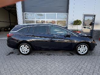 Opel Astra 1.4 Turbo 120 Jaar Edition SPORTS TOURER picture 3