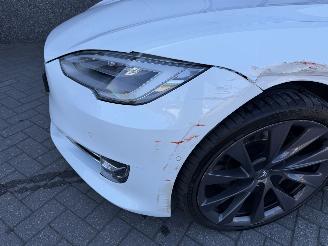 Tesla Model S 75D Base picture 22