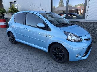 Toyota Aygo 1.0 VVT-i Dynamic Blue picture 6