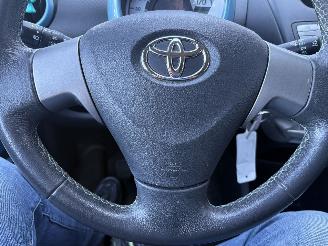 Toyota Aygo 1.0 VVT-i Dynamic Blue picture 23