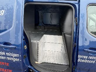 Opel Combo 1.5D L1H1 Innovation, Marge auto. picture 21