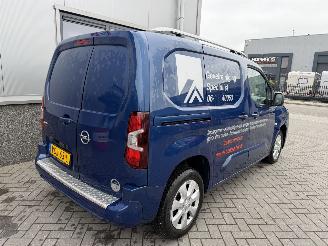 Opel Combo 1.5D L1H1 Innovation, Marge auto. picture 4