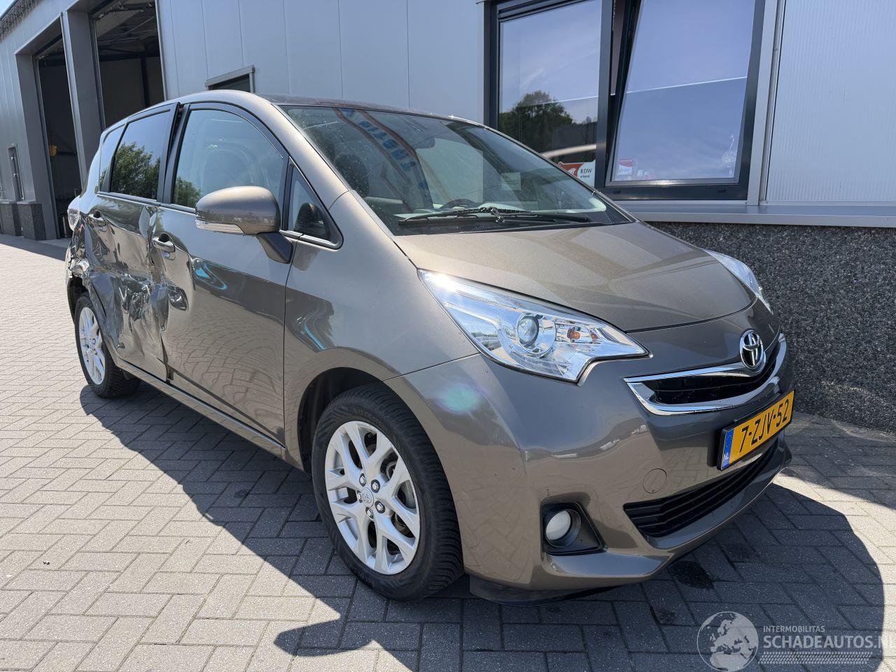 Toyota Verso S 1.3 VVT-i Dynamic