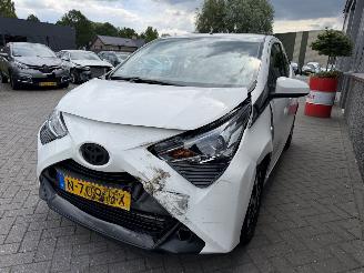 Toyota Aygo 1.0 VVT-i x-joy picture 9
