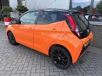 Toyota Aygo 1.0 VVT-i x-joy picture 24