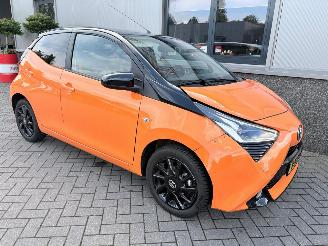 Toyota Aygo 1.0 VVT-i x-joy picture 2