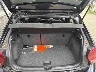 Volkswagen Polo 1.0 TSI Highline Automaat R-Line picture 35