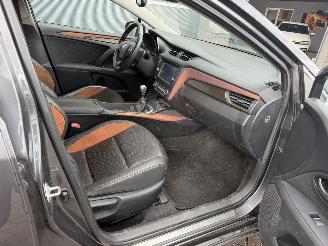 Toyota Avensis 2.0 D-4D-F Executive Business picture 19