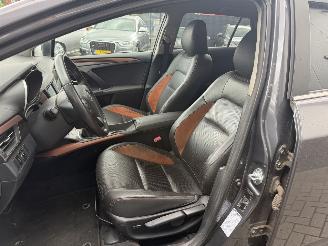 Toyota Avensis 2.0 D-4D-F Executive Business picture 18