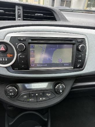 Toyota Yaris 1.5 Full Hybrid Dynamic picture 30