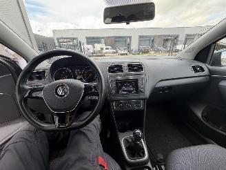 Volkswagen Polo 1.2 TSI Comfortline Connected Series picture 29