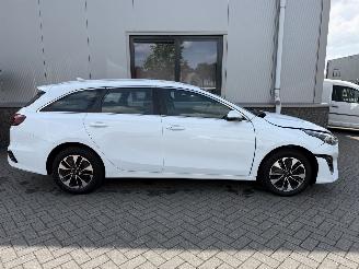 Kia Ceed 1.6 GDI PHEV DynamicLine Plug-in Sportswagon picture 4