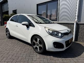 skadebil auto Kia Rio 1.2 CVVT Super Pack 2012/6