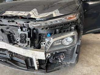 Hyundai Kona EV Premium 64kWh picture 36