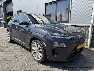 Hyundai Kona EV Premium 64kWh picture 1
