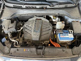 Hyundai Kona EV Premium 64kWh picture 38