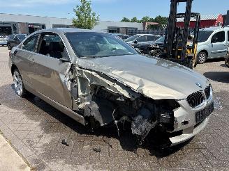 BMW 3-serie 330i High Executive Coupe picture 6