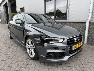 Unfallwagen Audi A3 2.0 TDI Ambition Pro S Line 2014/2