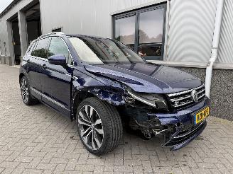 Vaurioauto  passenger cars Volkswagen Tiguan 2.0 TSI 4Motion Highline R-Line 2017/2