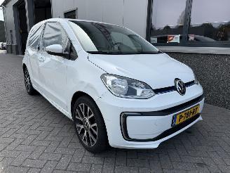 Vaurioauto  passenger cars Volkswagen e-Up! e-up! 2021/12