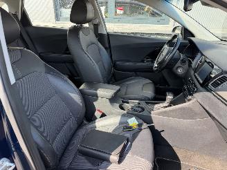 Kia Niro 1.6 GDI Hybrid First Edition picture 16