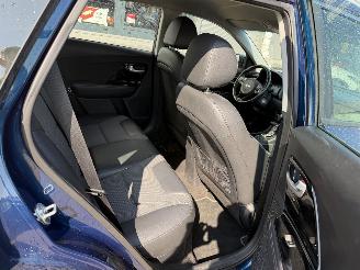 Kia Niro 1.6 GDI Hybrid First Edition picture 17