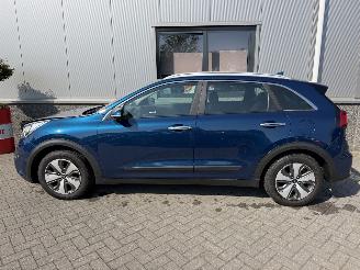 Kia Niro 1.6 GDI Hybrid First Edition picture 21