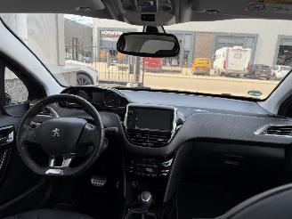Peugeot 2008 1.2 PureTech GT-Line picture 18