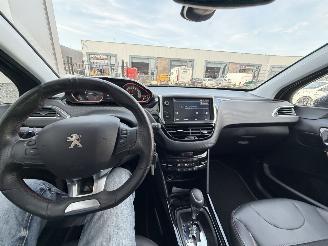 Peugeot 2008 1.2 PureTech GT-Line picture 28