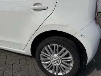 Volkswagen Up! 1.0 High up! BlueMotion picture 27