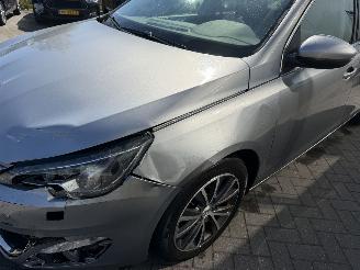 Peugeot 308 308 SW 1.2 PureTech Allure Automaat picture 10