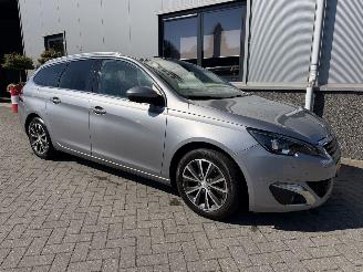 Peugeot 308 308 SW 1.2 PureTech Allure Automaat picture 2
