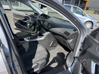 Peugeot 308 308 SW 1.2 PureTech Allure Automaat picture 16