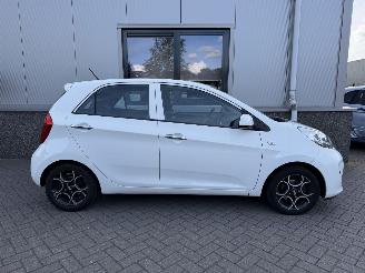 Kia Picanto 1.2 CVVT DynamicLine picture 3