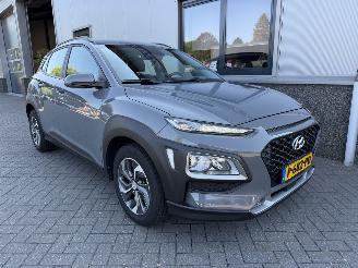uszkodzony samochody osobowe Hyundai Kona 1.6 GDI HEV Comfort 2019/10