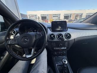 Mercedes B-klasse 180 Prestige picture 11