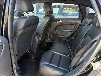 Mercedes B-klasse 180 Prestige picture 30