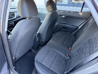 Kia Stonic 1.0 T-GDi DynamicPlusLine J-385-HP picture 26