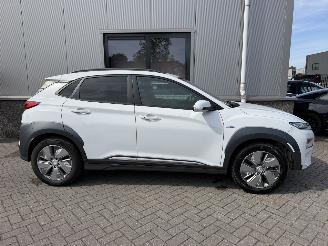 Hyundai Kona EV Premium 64 kWh picture 3