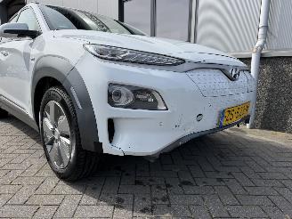 Hyundai Kona EV Premium 64 kWh picture 12