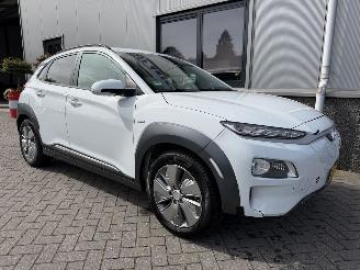Hyundai Kona EV Premium 64 kWh picture 2