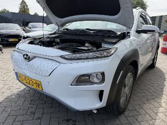 Hyundai Kona EV Premium 64 kWh picture 16